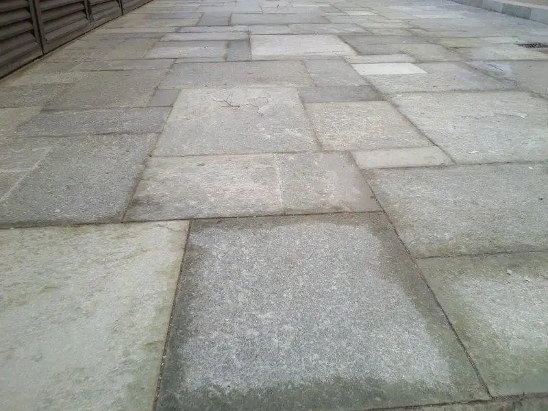 Imagem ilustrativa de Tratamento de pavimentos em pedra